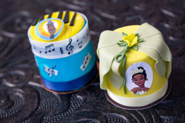 As part of Celebrating Soulfully at Disney Springs, – Amorette’s Patisserie debuts two new petite cakes, one celebrating Princess Tiana, and the other featuring Joe Gardner, the African American jazz musician at the heart of the movie “Soul.”