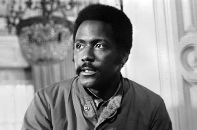 Image for article titled Black Hollywood Honors Richard Roundtree’s Influence, Impact on the Culture