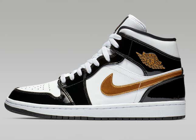 Image for article titled 2023 Sneaker Trends You Need on Your Feet